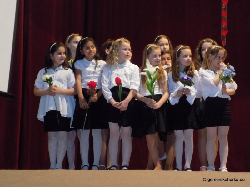 2017/ Anyák Napja - Deň matiek