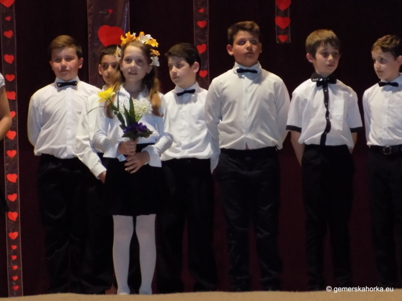 2017/ Anyák Napja - Deň matiek