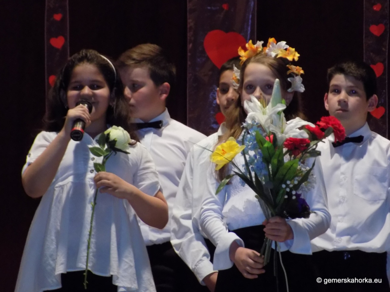 2017/ Anyák Napja - Deň matiek