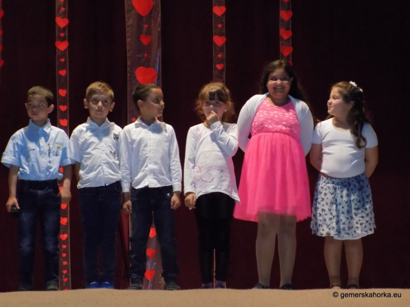 2017/ Anyák Napja - Deň matiek