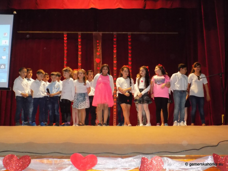 2017/ Anyák Napja - Deň matiek