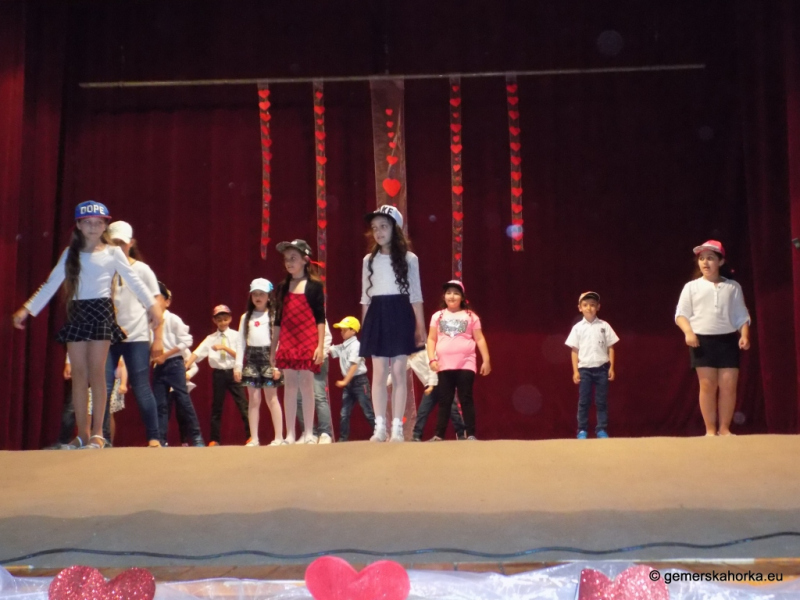 2017/ Anyák Napja - Deň matiek