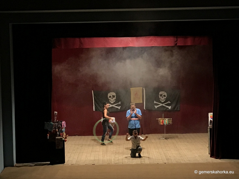 2017/ Cirkusz - Cirkus