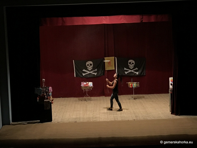 2017/ Cirkusz - Cirkus