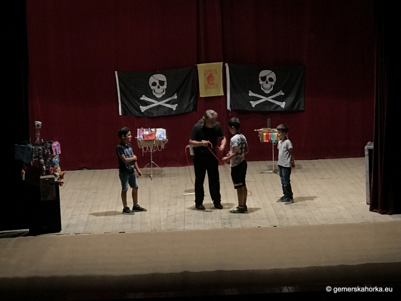 2017/ Cirkusz - Cirkus