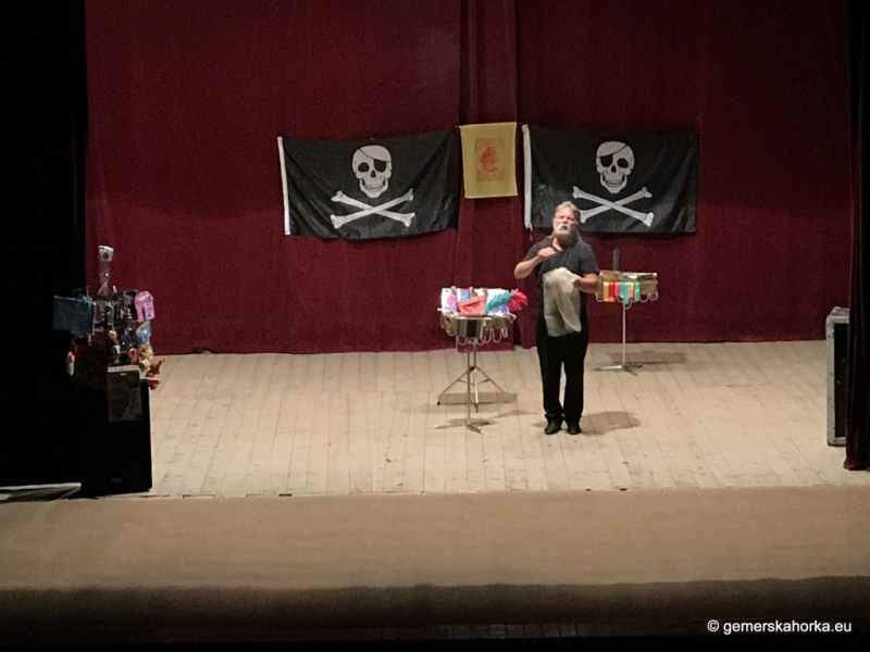 2017/ Cirkusz - Cirkus