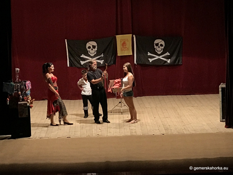 2017/ Cirkusz - Cirkus