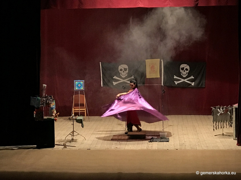 2017/ Cirkusz - Cirkus