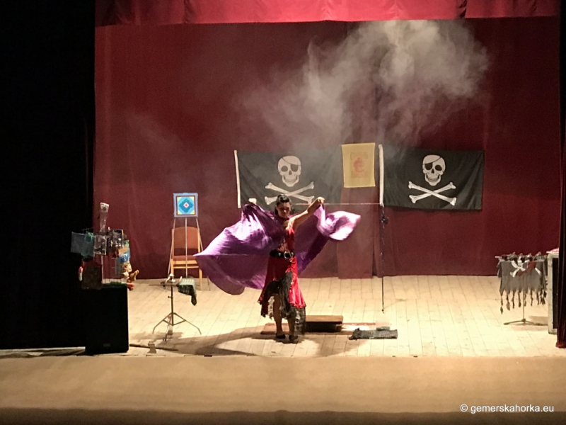 2017/ Cirkusz - Cirkus