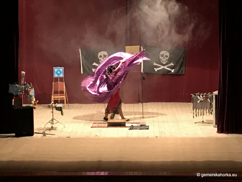 2017/ Cirkusz - Cirkus