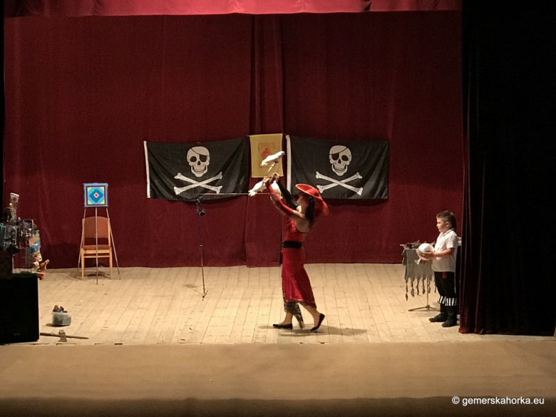 2017/ Cirkusz - Cirkus