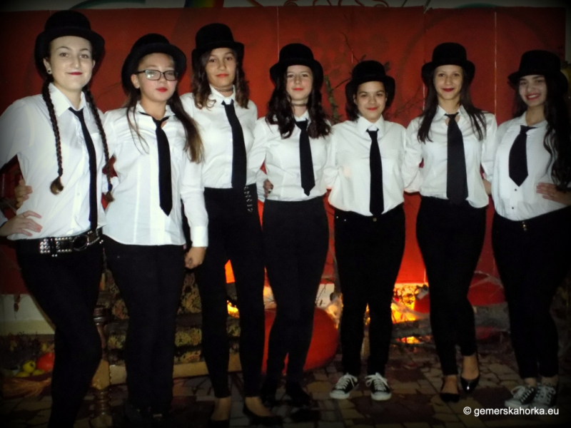 2017/ HALLOWEEN bál-ples