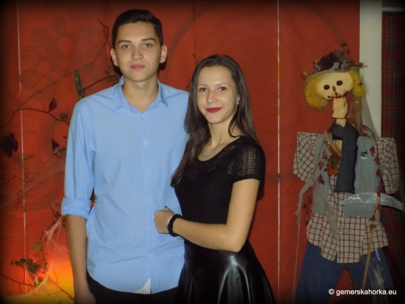 2017/ HALLOWEEN bál-ples