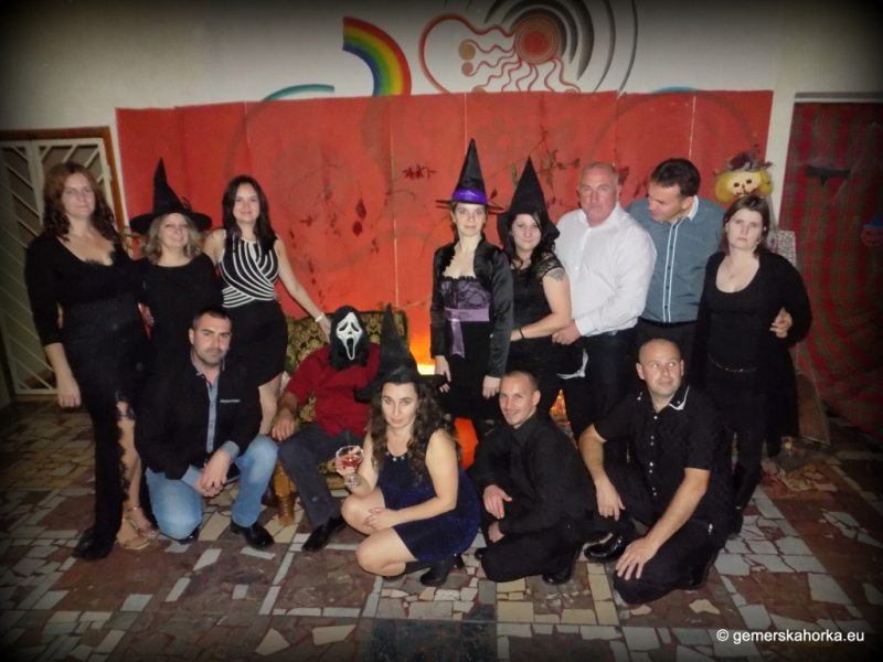 2017/ HALLOWEEN bál-ples