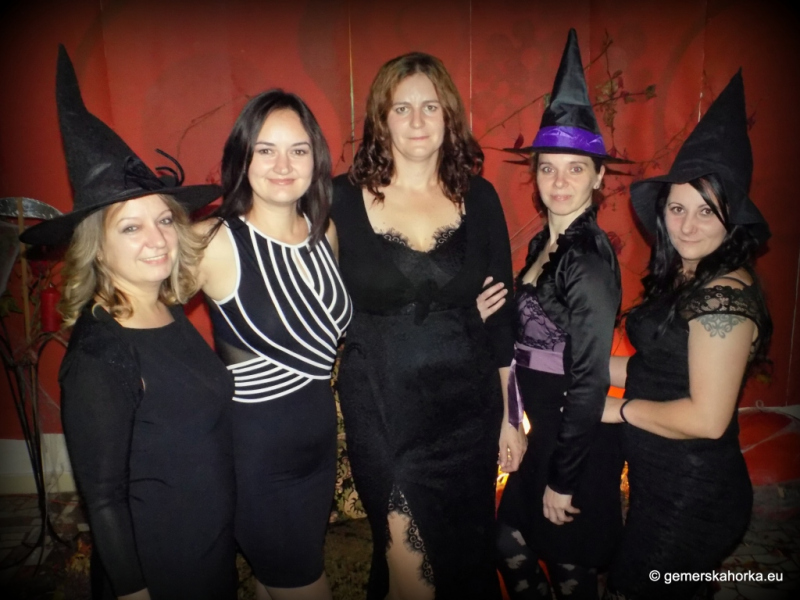 2017/ HALLOWEEN bál-ples