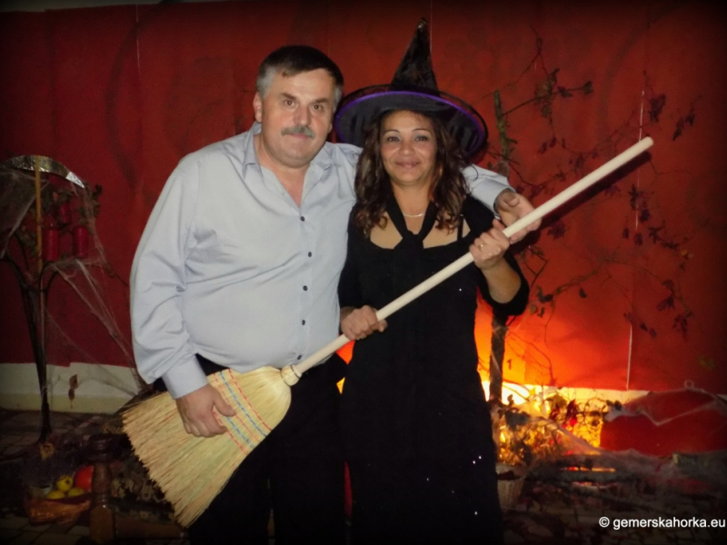 2017/ HALLOWEEN bál-ples