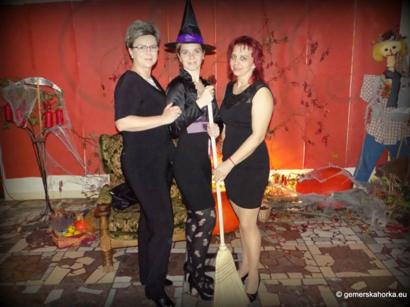 2017/ HALLOWEEN bál-ples