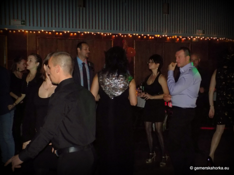 2017/ HALLOWEEN bál-ples