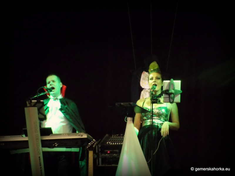 2017/ HALLOWEEN bál-ples