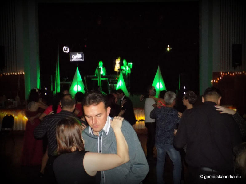 2017/ HALLOWEEN bál-ples