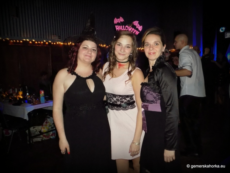 2017/ HALLOWEEN bál-ples