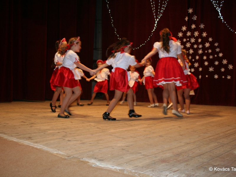 2017/ Napsugár / Karácsonyi esztrád - Vianočná estráda