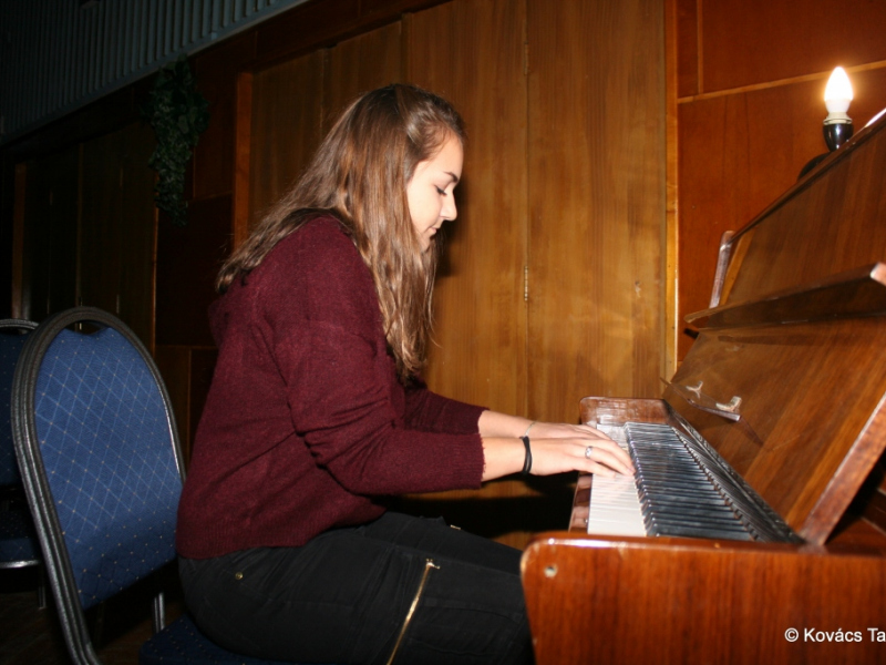 2017/ Napsugár / Karácsonyi esztrád - Vianočná estráda