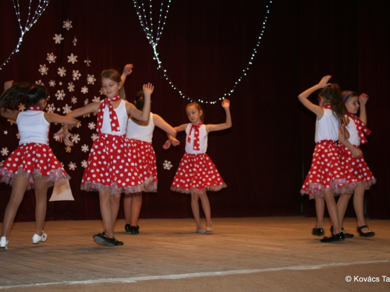 2017/ Napsugár / Karácsonyi esztrád - Vianočná estráda