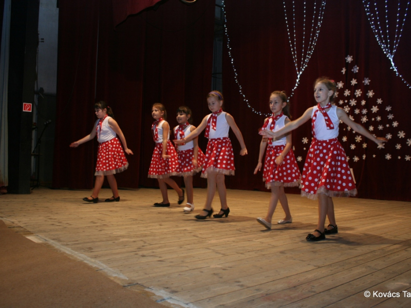 2017/ Napsugár / Karácsonyi esztrád - Vianočná estráda