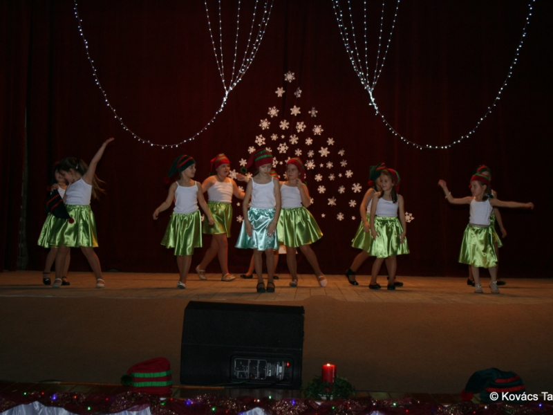 2017/ Napsugár / Karácsonyi esztrád - Vianočná estráda