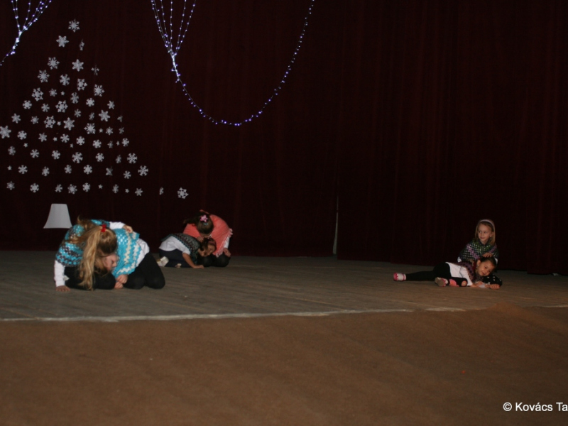 2017/ Napsugár / Karácsonyi esztrád - Vianočná estráda