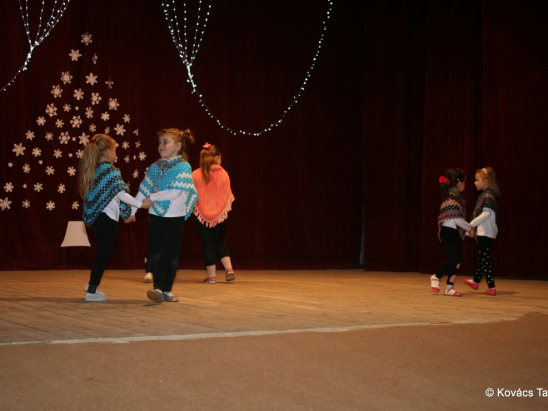 2017/ Napsugár / Karácsonyi esztrád - Vianočná estráda