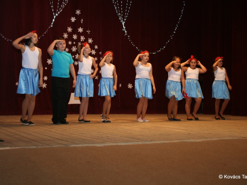 2017/ Napsugár / Karácsonyi esztrád - Vianočná estráda