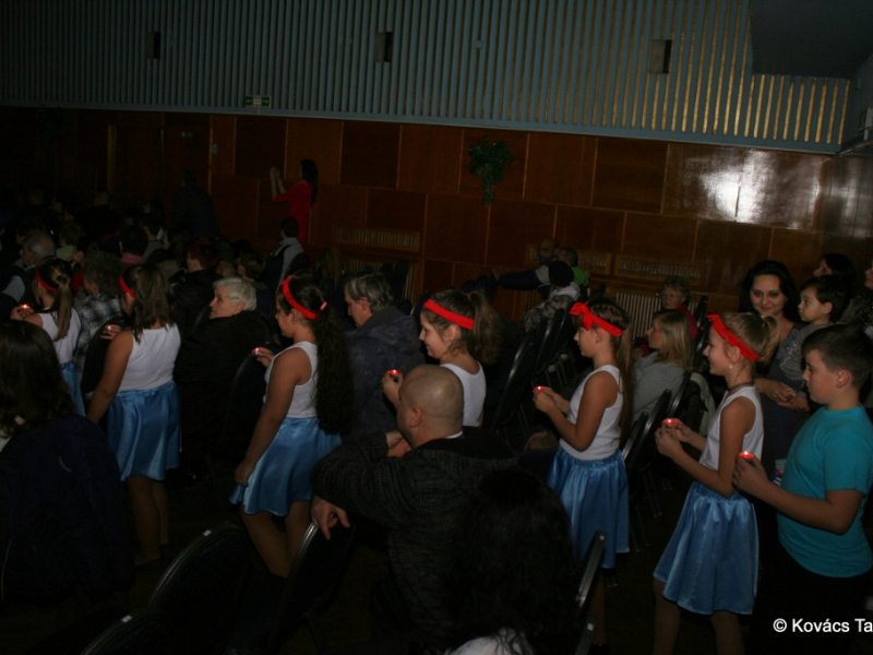 2017/ Napsugár / Karácsonyi esztrád - Vianočná estráda