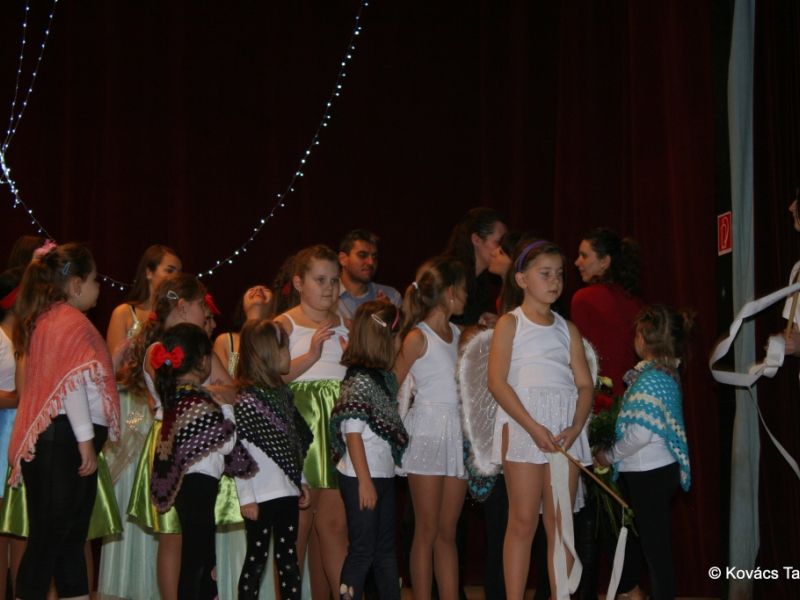 2017/ Napsugár / Karácsonyi esztrád - Vianočná estráda