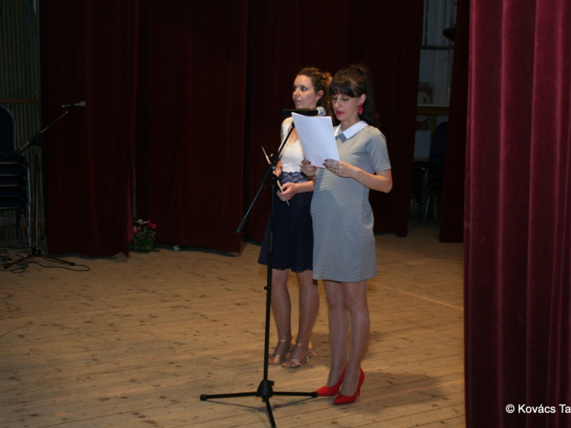 2018/ Anyák napja - Deň matiek / Napsugár