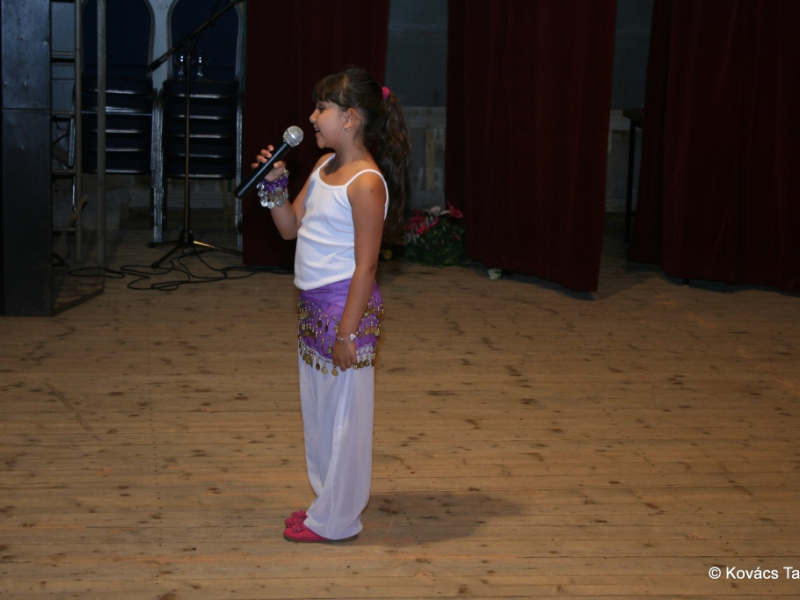 2018/ Anyák napja - Deň matiek / Napsugár