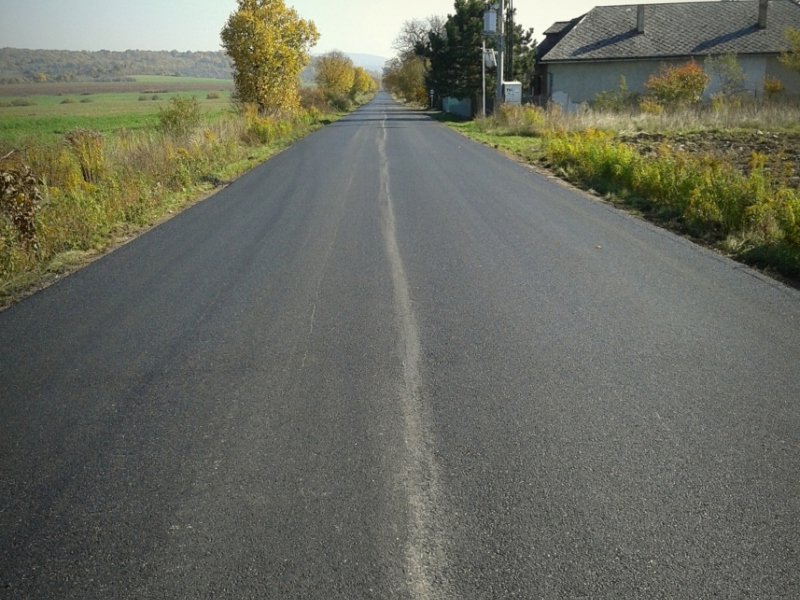 Projekty / Oprava cesty Gemerská Hôrka – Hucín