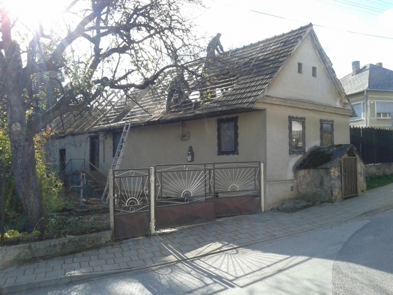 Projekty / Rekonštrukcia strechy Domu tradícií