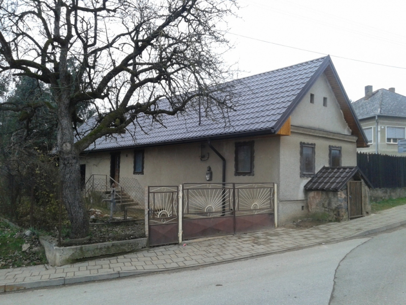 Projekty / Rekonštrukcia strechy Domu tradícií