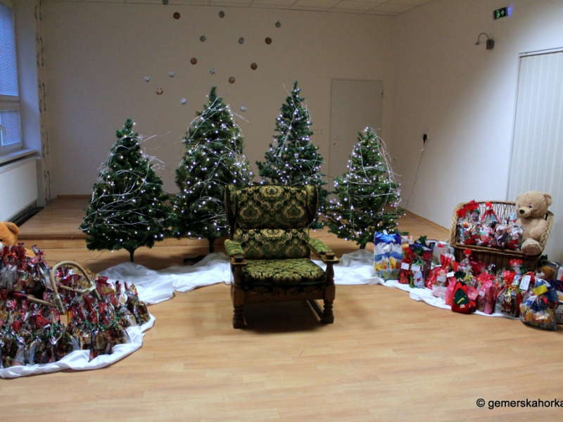 2018/ Mikuláš - Mikulás 