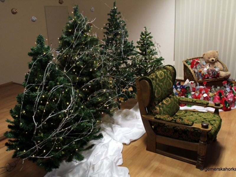 2018/ Mikuláš - Mikulás