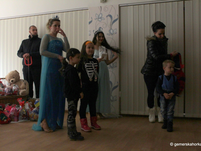 2018/ Mikuláš - Mikulás